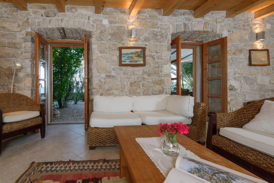 Luxury Beachfront Villa Mare With Private Pool At The Beach Orebic - Peljesac Exterior photo